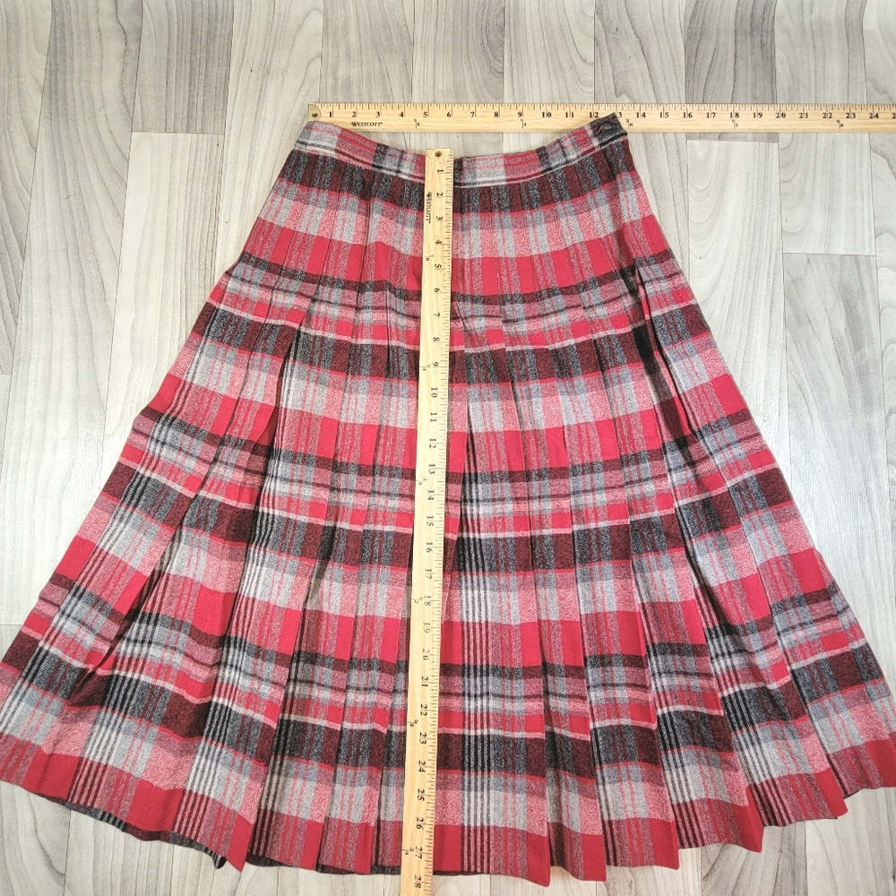 Pendleton Wool Skirt Size 10 26"W Red and Gray Plaid Pleated A-Line Midi VTG - Picture 5 of 9